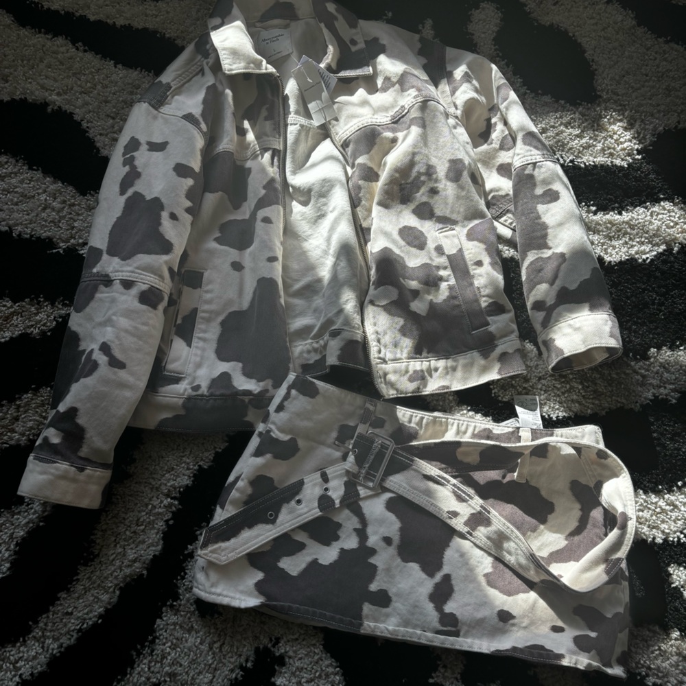 Abercrombie Cow print set